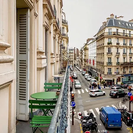 Superb Haussmanian Apt Balcony Near Montmartre Parigi