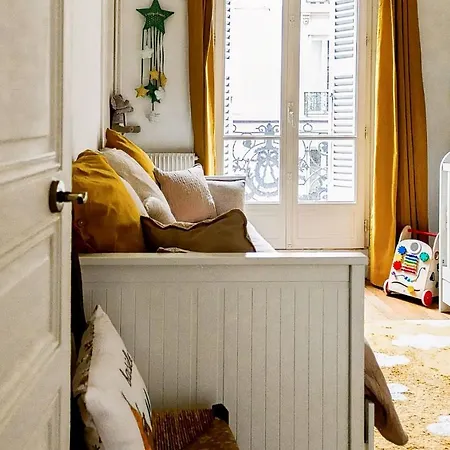 Superb Haussmanian Apt Balcony Near Montmartre Appartamento Parigi