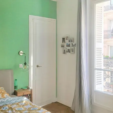 Superb Haussmanian Apt Balcony Near Montmartre *