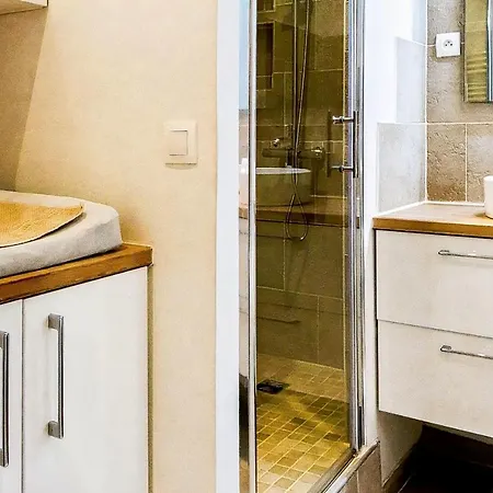 Superb Haussmanian Apt Balcony Near Montmartre *